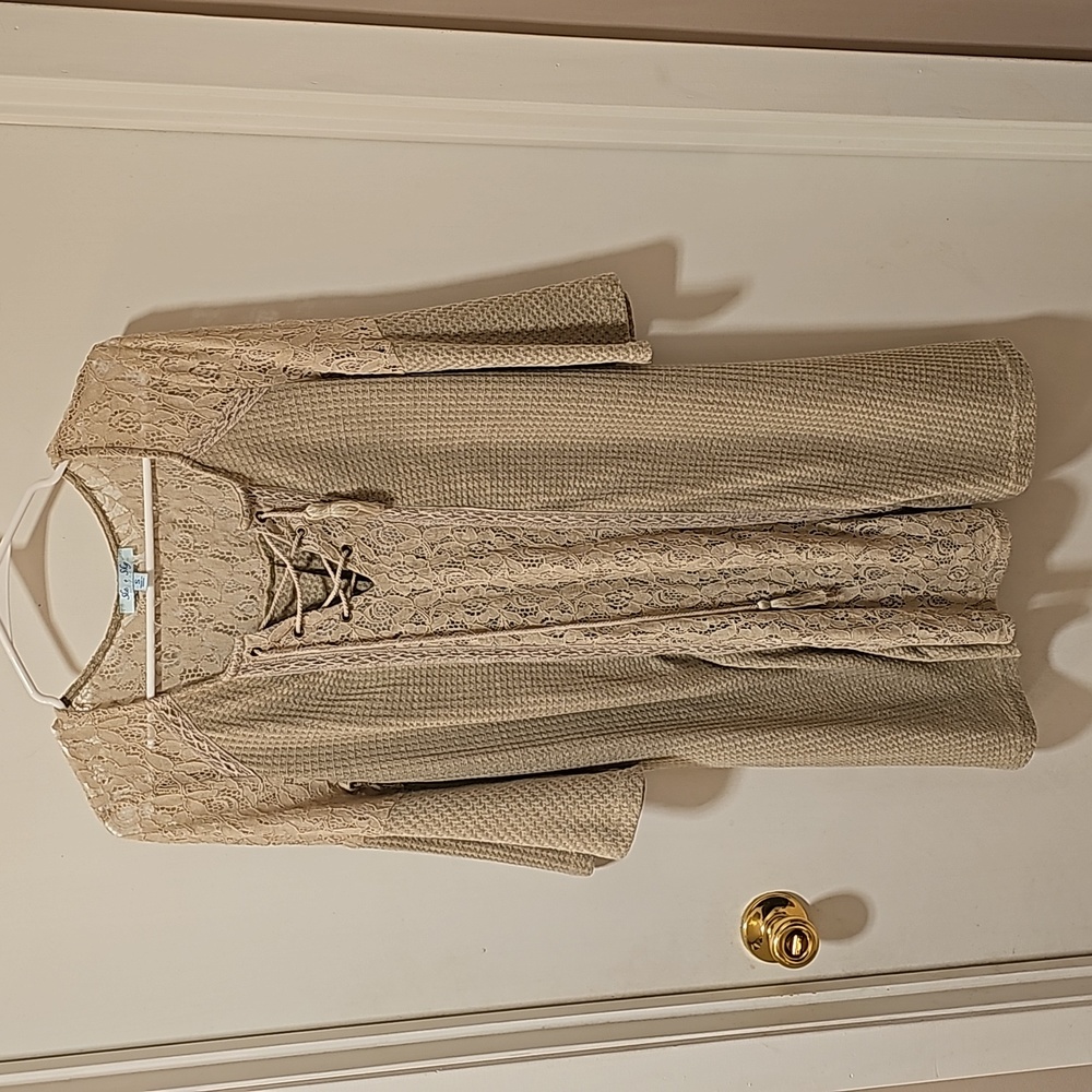 She + Sky Taupe Boho Midi Dress With Lace Detail and Bell Sleeve Size Small